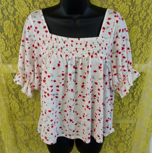 Flattering Flutter Sleeve Square Neck Top - Picture 2 of 5